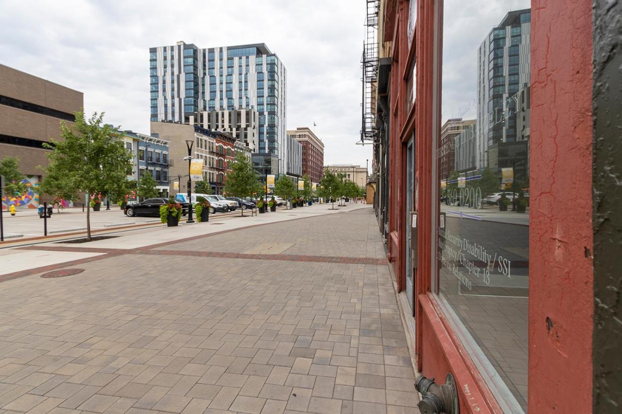Spacious 2 Bed 2 Bath Downtown Otr Condo Minutes Walk To The Reds Bengals Stadium & More! Cincinnati Exterior photo